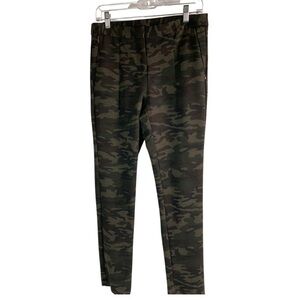 SOFT SURROUNDINGS Camouflage Pants Size 6